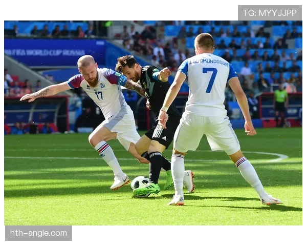 冰岛展现足球韧性,小国队伍成国际赛场新焦点 冰岛展现足球韧性,小国队伍成国际赛场新焦点