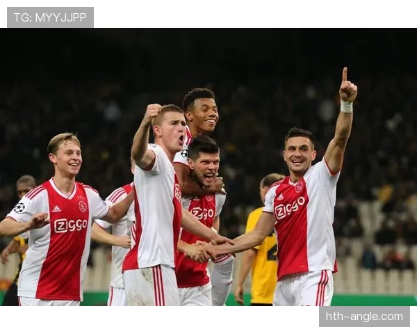 阿贾克斯控球能力再升级，团队配合与战术灵活性持续提升